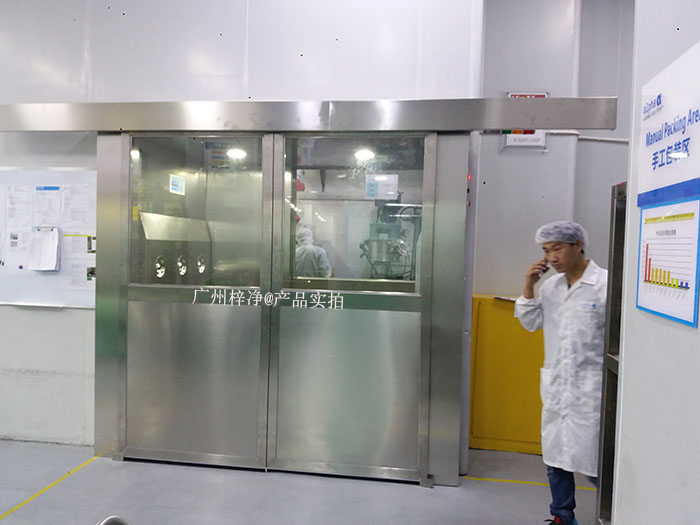 自動平開門風淋室的價格與其尺寸和容量直接相關(guān) 自動平開門風淋室的價格與其尺寸和容量直接相關(guān)