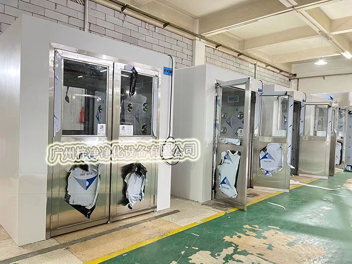 風淋室的結構和設計會影響風淋效率，進而影響所需的風淋時間。