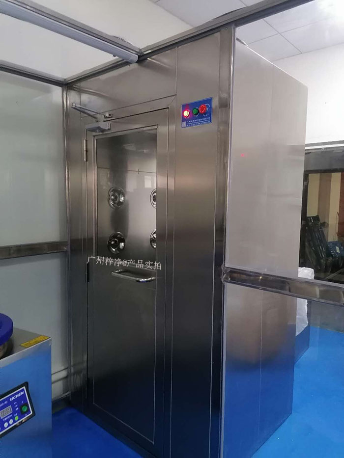 風淋室控制器使用壽命的延長需要從多個方面進行綜合考慮