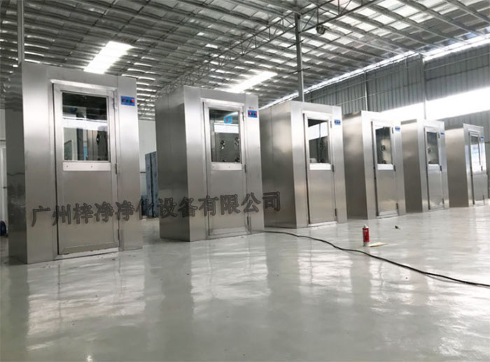 定期對風淋室的高效過濾器進行清潔、更換和維護